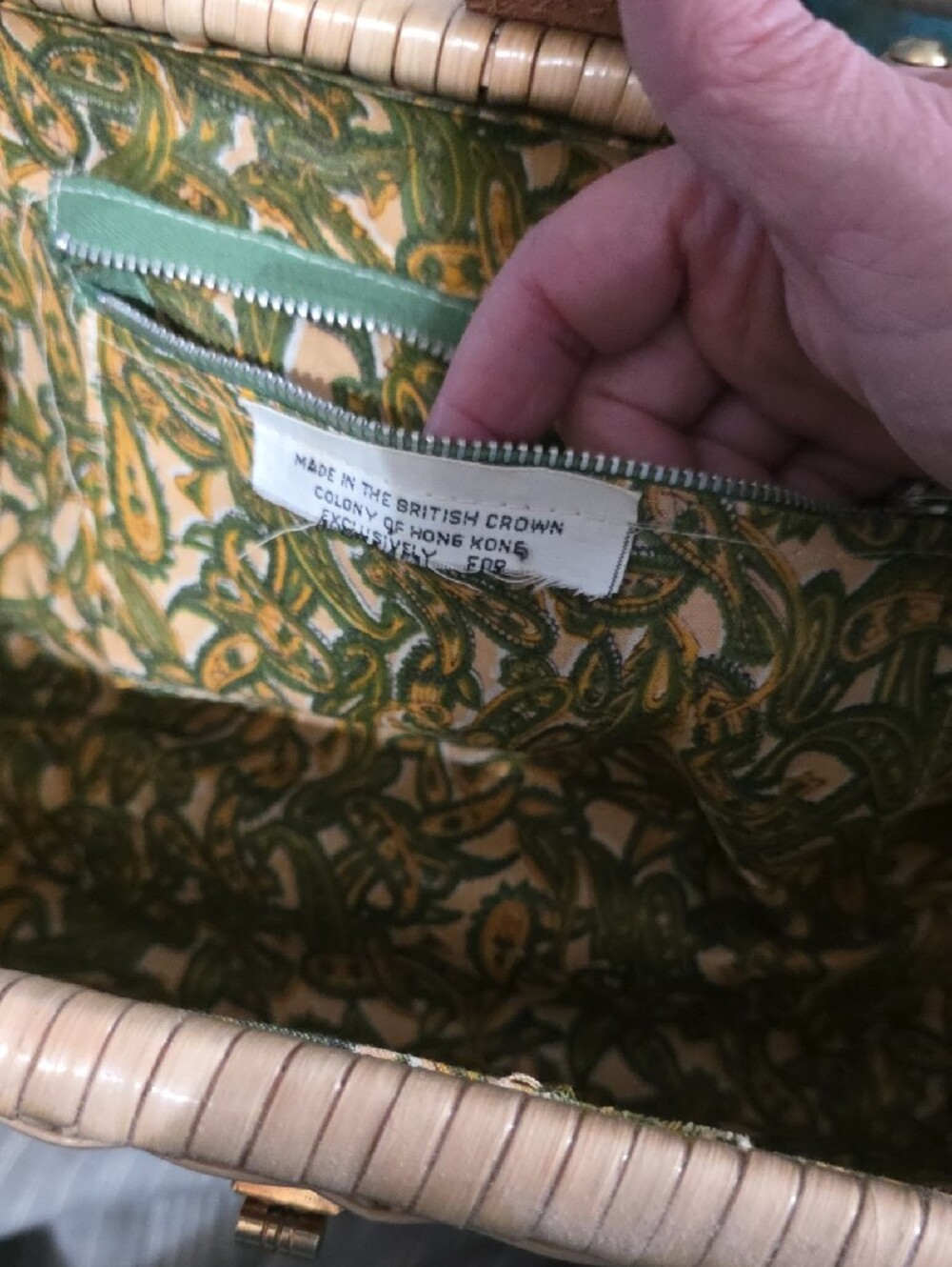 Vintage Wicker Woven Handbag with Amber Bead Accent - Picture 7 of 7